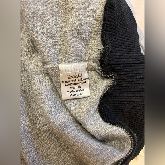 Tuesday of California Varsity Pullover (Retro Sweatshirt) 2X - Picture 4 of 4